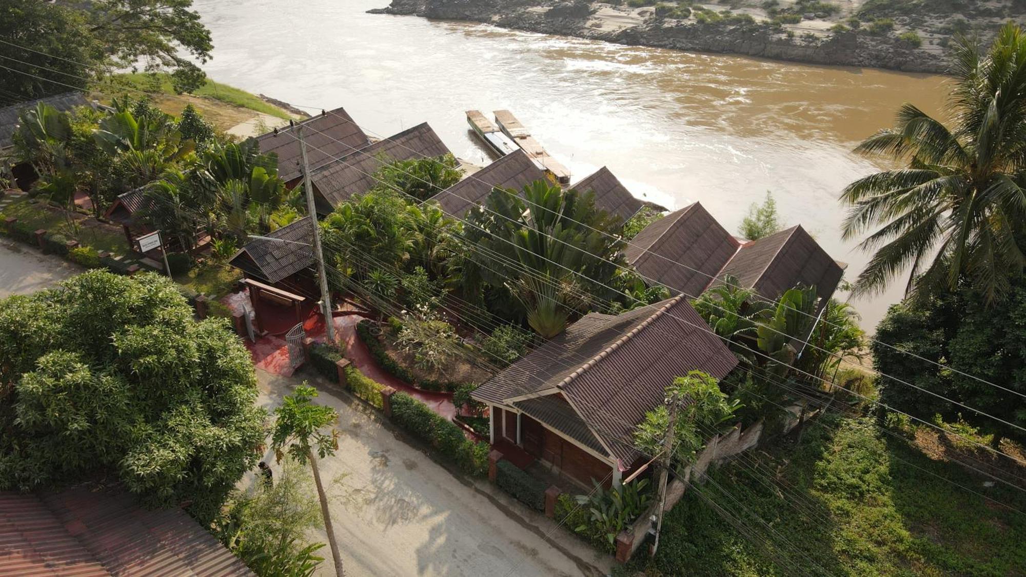 Mekong Riverside Lodge Muang Pakbèng Dış mekan fotoğraf