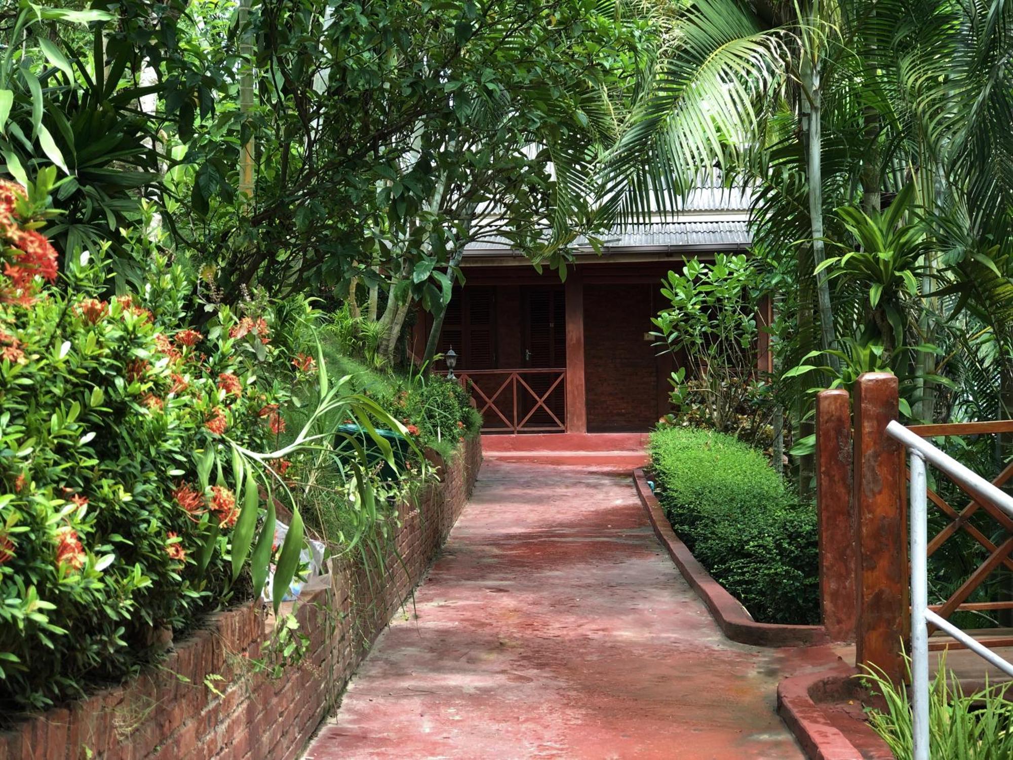 Mekong Riverside Lodge Muang Pakbèng Dış mekan fotoğraf