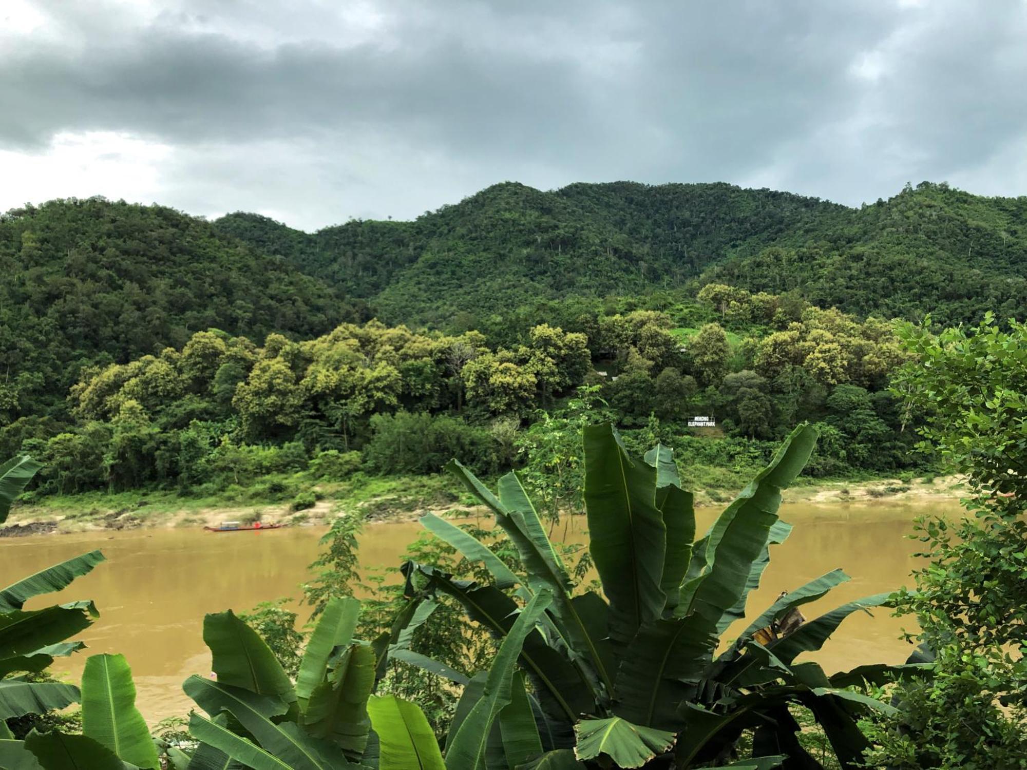 Mekong Riverside Lodge Muang Pakbèng Dış mekan fotoğraf
