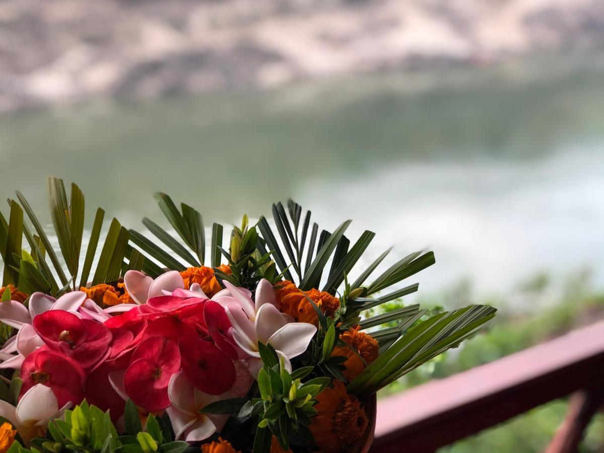 Mekong Riverside Lodge Muang Pakbèng Dış mekan fotoğraf